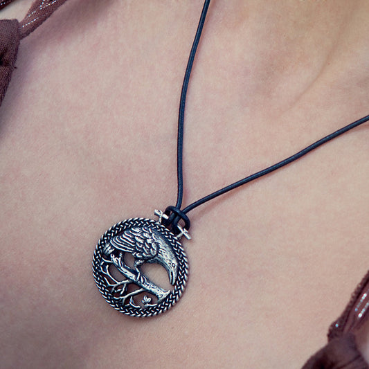 Jewelry | Necklace | Raven